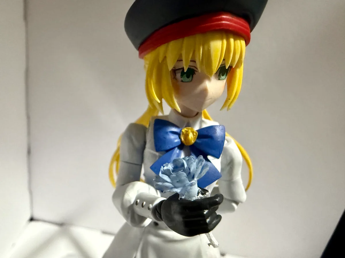 30MS_アルトリアキャスター_花を持った完成品