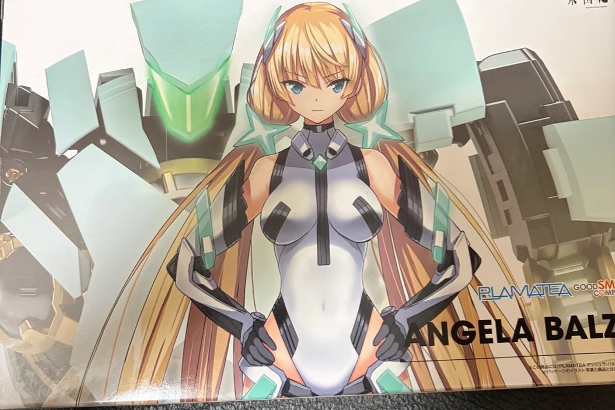 アンジェラ・バルザック_パッケージ