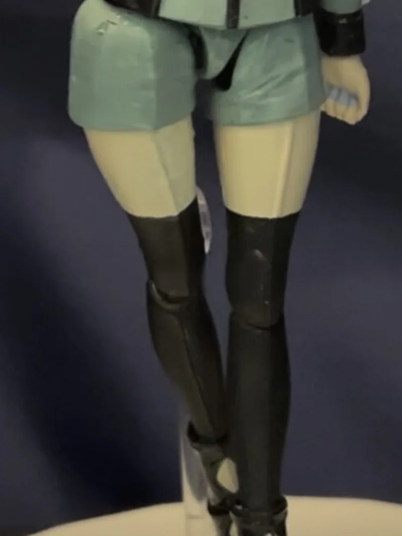 figure-rise-standard-ミオリネ_ニーソ