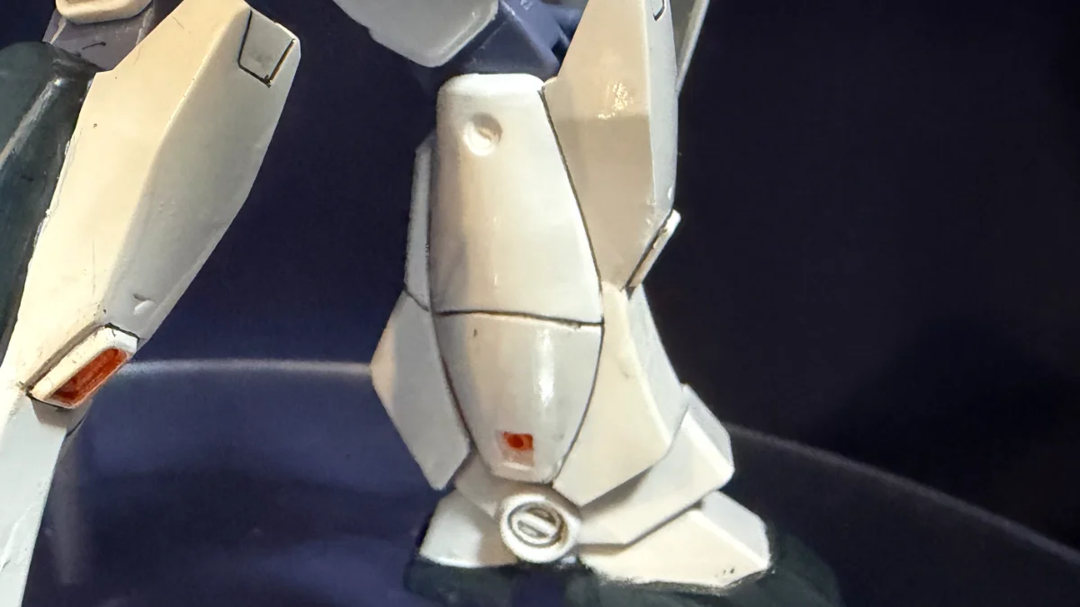 HG_アレックス_脚部コピックモデラーでスミ入れ