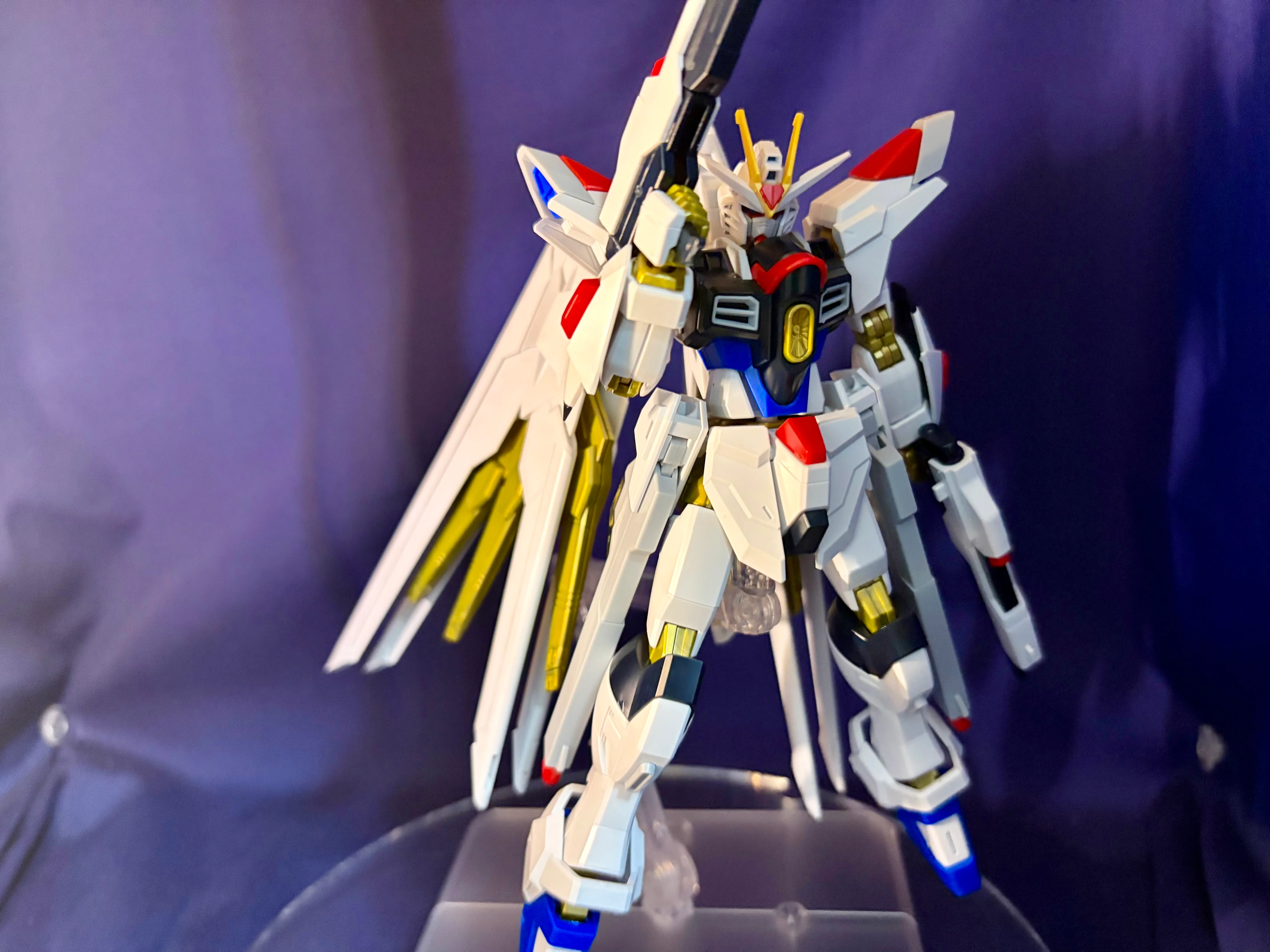 HG_マイティーストライクフリーダムガンダム_素組みビームライフルポーズ